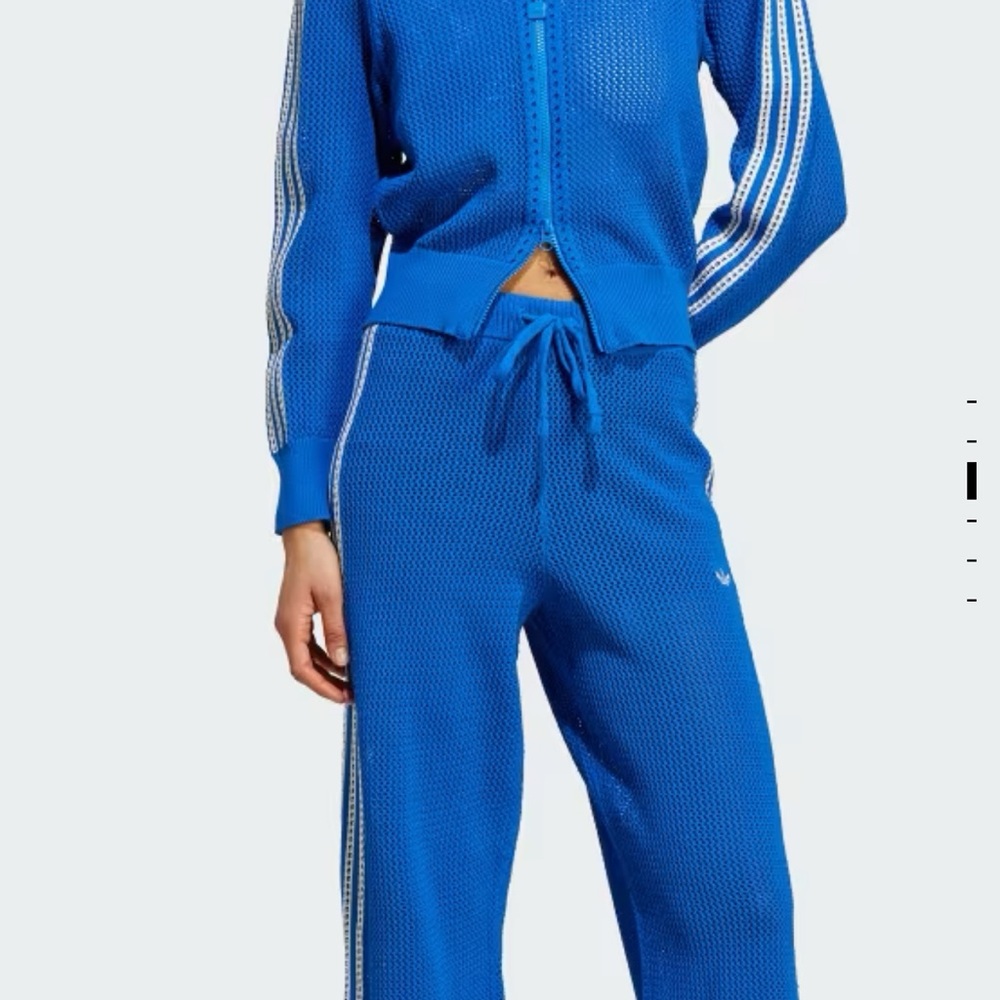 BNWT ADIDAS CROCHET BLUE PANTS 👖